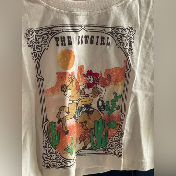 NWT La Luna The Cowgirl Women’s Crop Top Graphic Tee- Size S - Picture 2 of 7